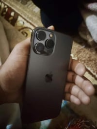 جهاز ايفون ١٣ برو ماكس ما متفوح ولامبدل بيه شي  بطاريته ٩٧ مامرفوعه ول...