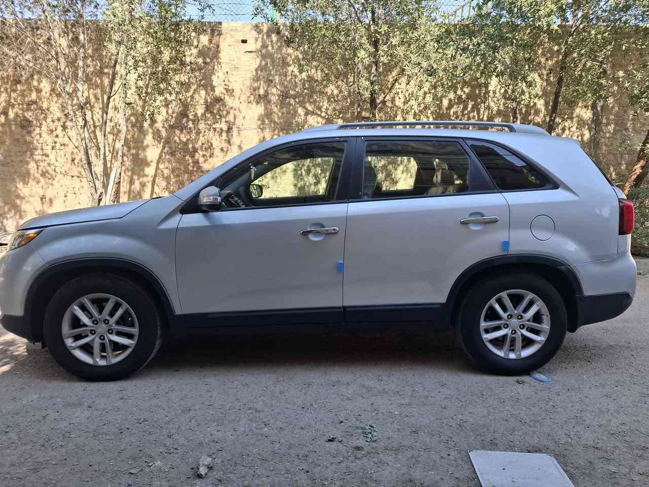 السلام عليكم
كيا سورنتو 2015 وارد امريكي حادثه بنيد مبدل وجاملغ وباب سايق صبغ بدون دواخل لغود شواصي مكفولات سونار مع الصور السياره بصمه تشغيل وبصمه ابواب 6سلندر خمسه راكب  كشن كهربائي ترحيب يدات نيكل لد امامي خلفي حساس امامي خلفي اشاير بالمري مكينه وكير مكفولات السياره جديده جدا كير مكينه تبريد حداديه تخم تاير كله جاهزه ماشيه 117الف رقم دولي بأسمي مكان السياره بغداد سعره 139وبيه مجال بسيط للاستفسار ***********
