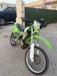 كاوسكي ٢٠٠٠ • فوك خبط • مكينة ١٢٥