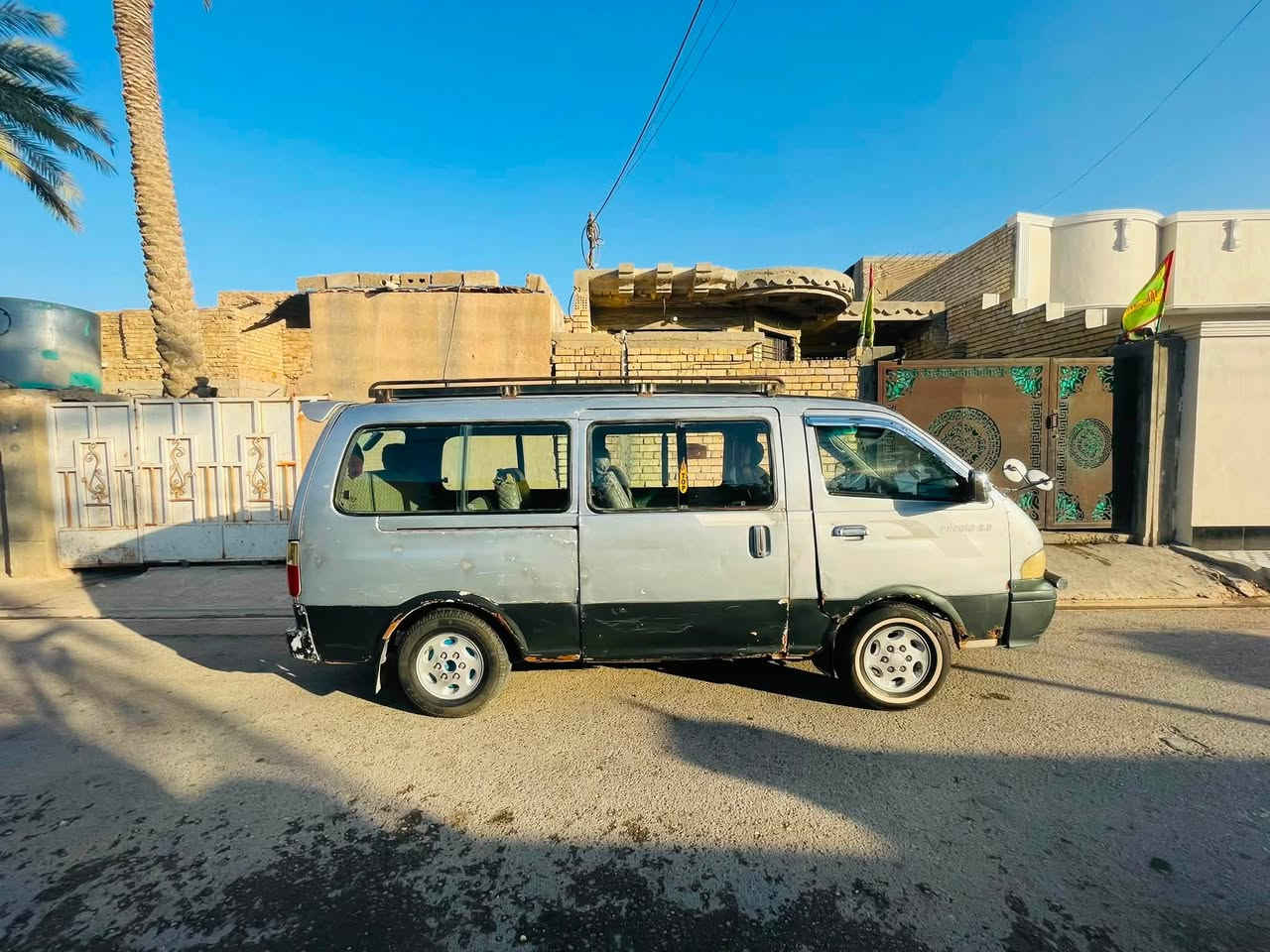 سلام عليكم بريجو موديل 96 محرك 2700 كير أكسن خير من الله رقم بغداد دولي بسمي  سعر 50 وبيه مجال مكان بغداد سياحي ***********
