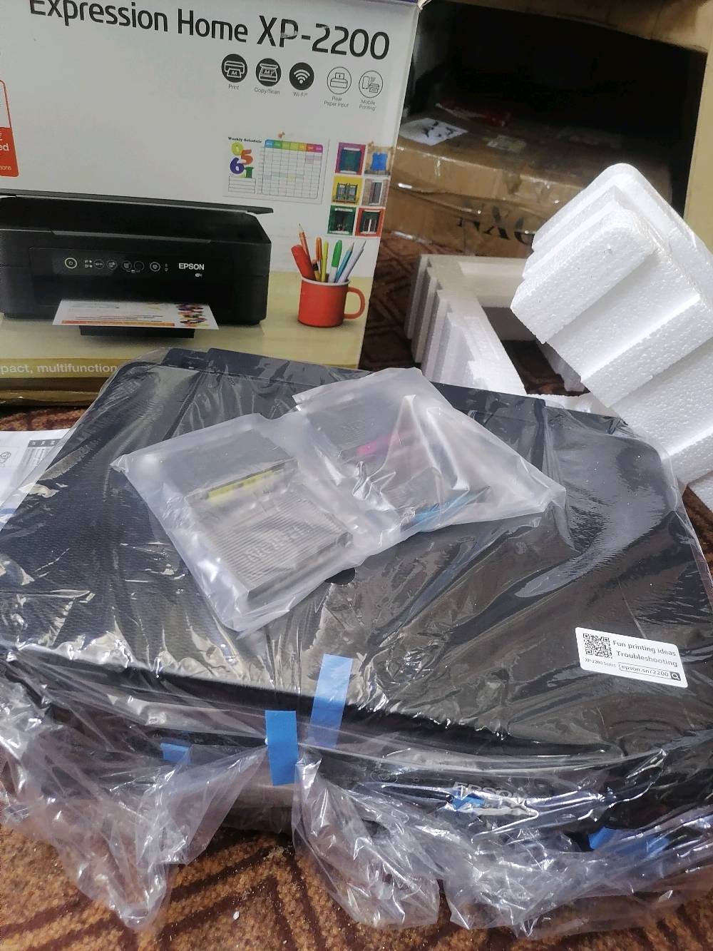 طابعة ابسونxp 2200 ملونـة جديدة امزون بريطاني UK
و كاترج الحبر اربع الوان موديل الكاترج 604XL 🖨✒ epson xp 2200️
اللون الاسود 500 ورقة 🧾
الالوان 350 ورقة 📝
165 واصل لباب بيتك 📢