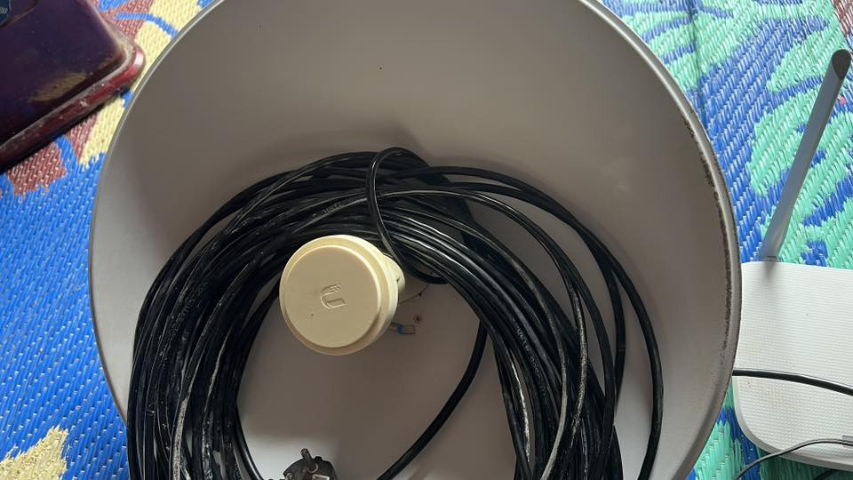 السلام عليكم شبكة للبيع كامله مكمله اي نقص مابيهه عوزهه بس شتراك اي خلل مابيهه السعر ١٠٠ قفل 🔒 
اتصال ***********
