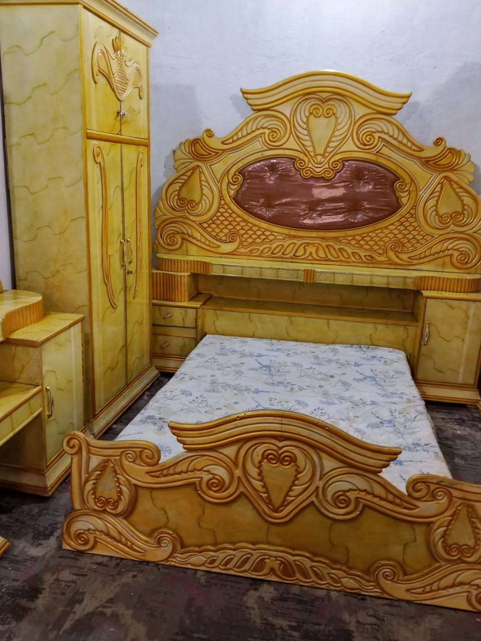 ‎650غرفه ست ابواب اخت الجديده مال عرسان فول نضافه صاج داخل وخارج صبغ حراري بغداد الحسينيه مال الراشدي‎ بغداد, العراق


**إذا كنت صاحب هذا الإعلان وتريد حذفه لأي سبب، رجاءا أرسل رسالة إلى الدعم الفني**