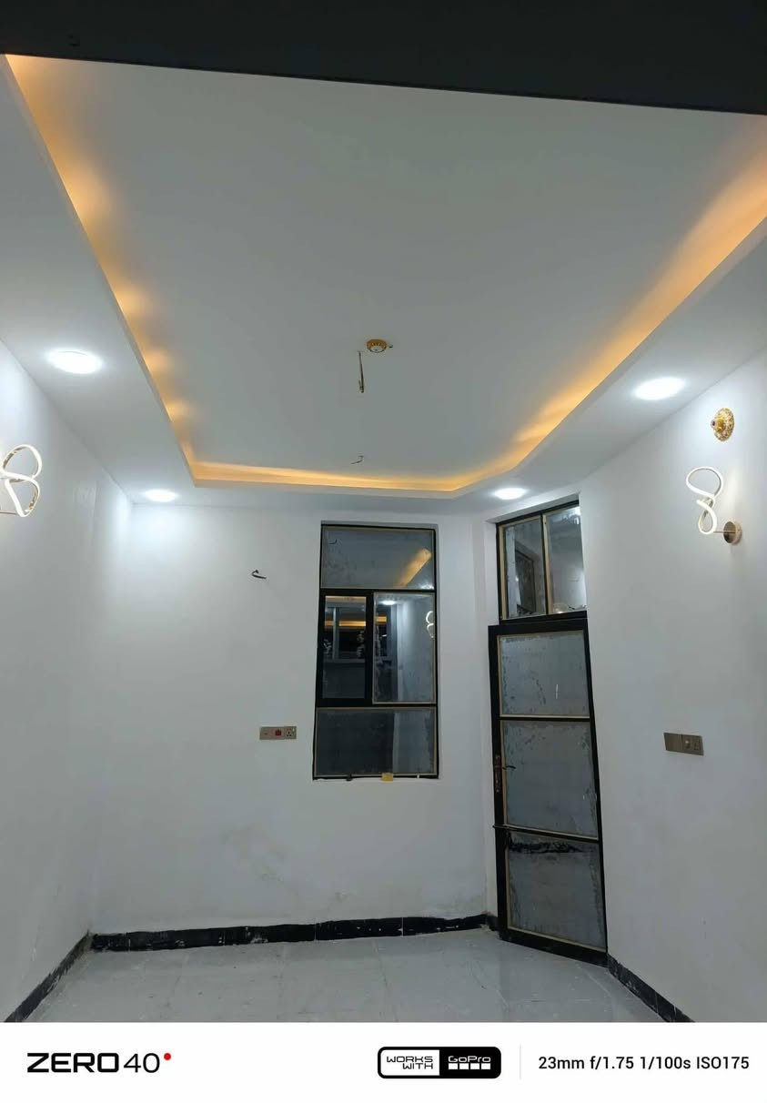 بيت على شارع المطار مقابيل ملحق القريه ماء وكهرباء واتبليط الحد باب بيت طابو زرعي سند 25 بناء طابوك جمهوري صب كونكريت سيراميك بورسلين ثقيل الاستفسار خاص او اتصال على الأرقام التالية ***********

*********** أو تساب احجز بيتك يم مكتب الزهور
