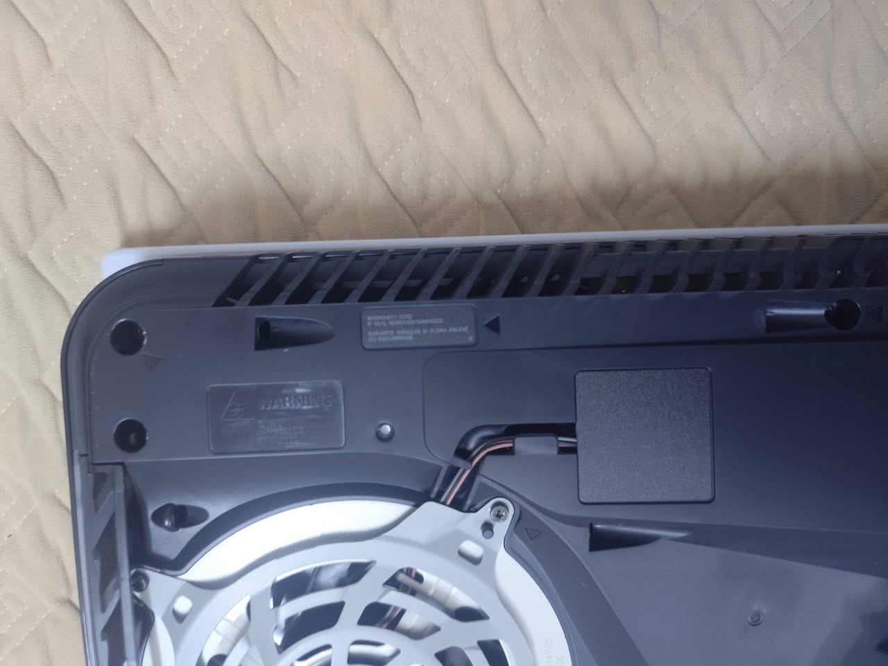 سلام عليكم شباب متوفر
بلي فايف فات مهكر للبيع 
جهاز جديد بعده مامستخدم هواي حته يداته 
دبل جويستك وبي منزل كومه لعبات وياه هارد خارجي واحد تيرا 
جهاز بدون كارتونه 
مكاني بالحله حي الصحه توصيل ماعندي 
سعره ب770 الف
***********
