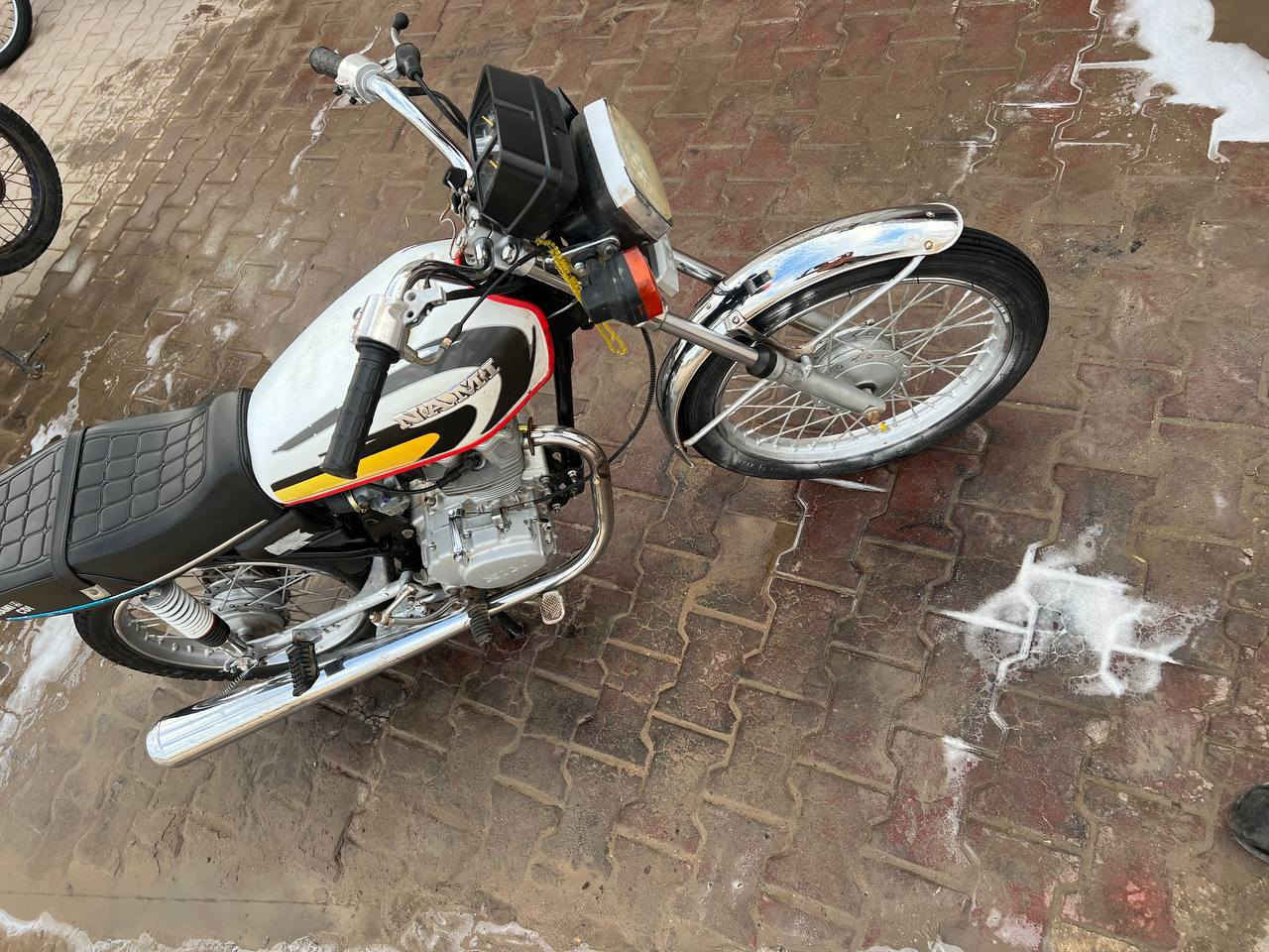 دراجه كلك نامه 22بلاد مكاني ديوانيه سدير دراجه خير من الله سعر خاص***********
