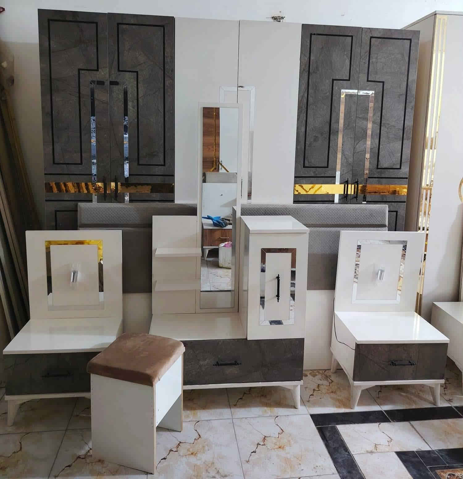 💎💗 غرفة تركي مستخدم
🛏️ 6 قطع كاملة
💯 نظافة 99 %
🚪 نظام أبواب مرتب
💸 السعر 500 قفل
🪛 شد مجاني
🚚 نقل مجاني داخل بغداد
انواع الغرف خاص 
💎


**إذا كنت صاحب هذا الإعلان وتريد حذفه لأي سبب، رجاءا أرسل رسالة إلى الدعم الفني**