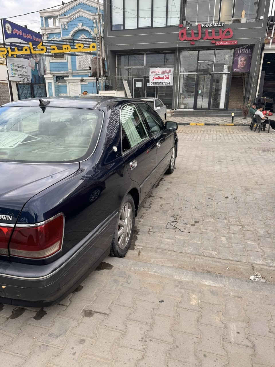 سلام عليكم ملكه قرار 48كفاله عامه مدفوع كمرك وكامله  باقي بس الرقم شرط سياره جديده فول 4دكم  السعر ٩٠وبيه مجال مكاني النجف *********** رقمي
