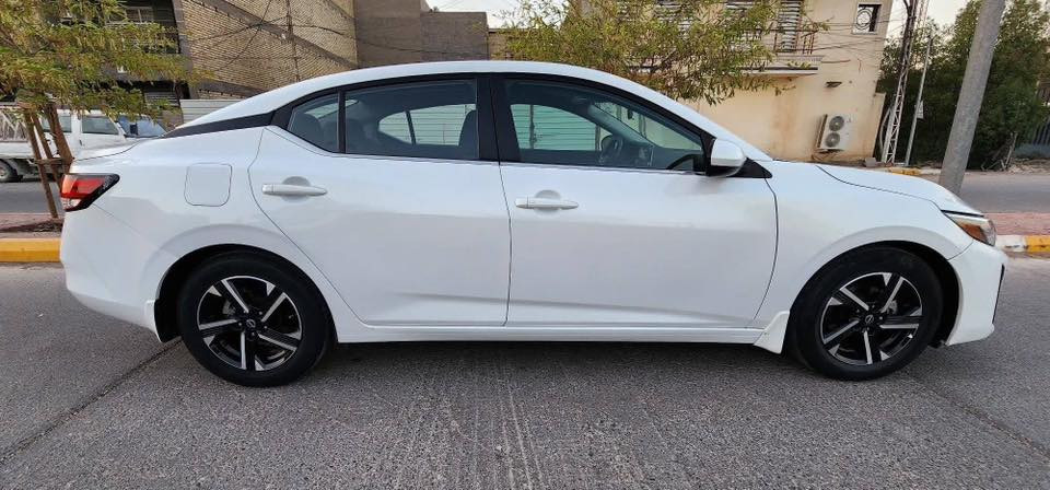 السلام عليكم
للبيع نيسان سنترا.   نوع Sv. موديل 2024 اللون ابيض صدفي   بصمة تشغيل وابواب حساسات وكاميرا بلادي شاشة حجم كبير تدفئة بالكشنات الامامية وتدفئة بالستيران السياره جديدة  مكفول الهيكل من الصبغ والضربه عدا الدعامية الخلفيه وصور التقرير مرفقه بالمنشور رقمها اربيل جديد ترقمت بشهر السابع 2025  يعني هزة وسنويه جدد 
***********
