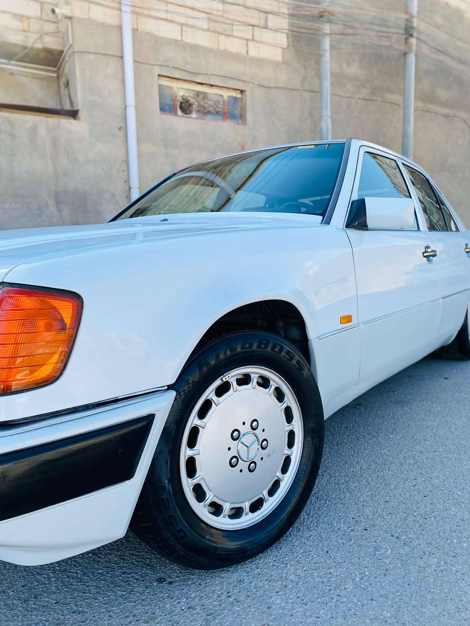 السلام عليكم 
للبيع  مارسيدس 300
مديل1986 
ماروس ب استيشن نضيفه وينطي  فرق عادي

صدر اماميه خلفي
تدفئه تبريد ثلج 
داخلها حلو ومرتب مابي نقص صاج كله جديد 
محرك  vvt  ثنين ونص
سنويه صاقطه كامله هزه 
سعر 78بيهة شي بسيط 
العنوان ذي قار الناصريه حي الفداء
***********

‭0782 749 7716‬
