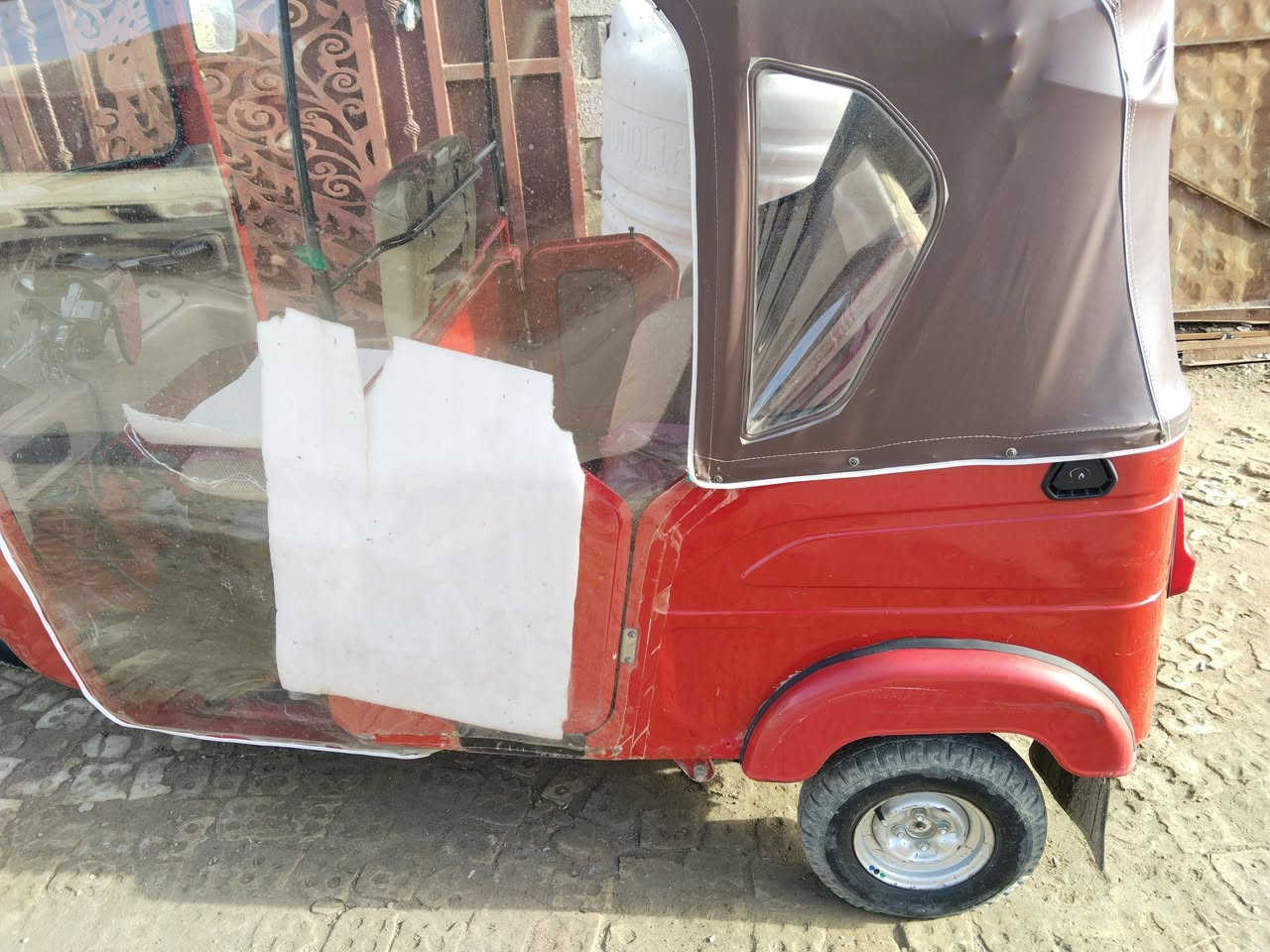 تكتك للبيع 22 عنوان تقاطع النهروان السعر 8 رقم الهاتف ***********
