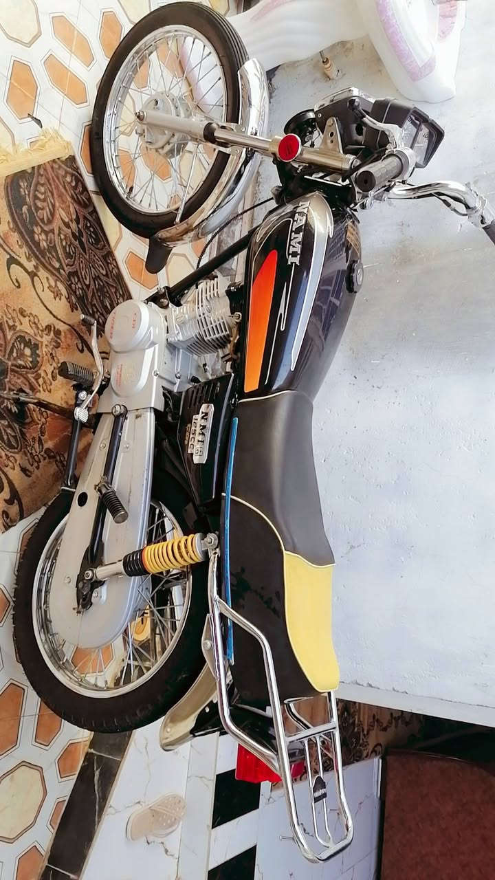 السلام عليكم دراجه البيع اوراق كلهه شغاله نضيفه مال جناي ع ايدي رقمي مامتواجد ع فيس ***********
