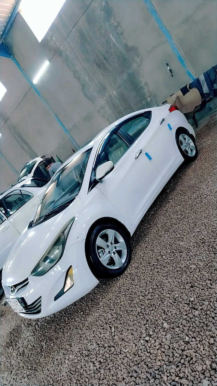 سلام عليكم ورحمة الله وبركاته انترا موديل 14 بيها اربع قطع صبغ بدون دواخل اربعه ودار جنطه من فوك بدون دواخل كفاله من ضربه داخليه اسعر 105محرك 1600 راقم *********** سياره فول عده بصمه فتحه تحكم استير شفط مري محرك سعره ب105وبيها مجال
