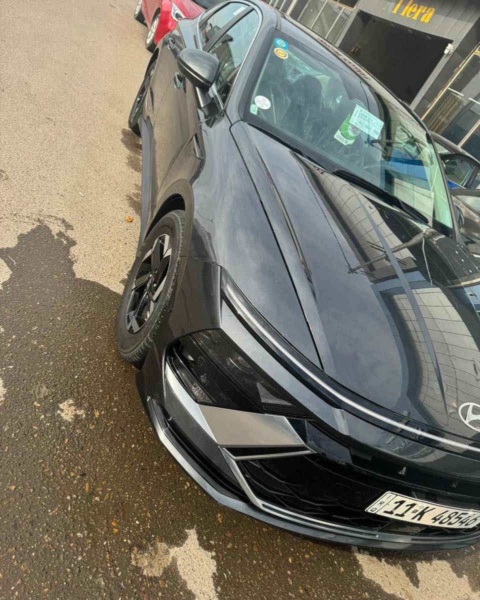 مجموعة سيارات للبيع 
خليجي وامريكي شوف التفاصيل
النترا ٢٠٢٥
 تجميع الصين
مكفولة من كلشي فقط  بيها رصعتين 
 ماشيه ١٨٠٠٠ الف كيلو
 السعر  ١٥٠ ورقه قفل 
 رقم السليمانيه تحويل مباشر
بغداد البياع او العامرية
***********

توسان ٢٠٢٤
خليجي
 مكفوله ماشيه ٣٢ 
بيها بالشركه برغي البنيد مفتوح فقط
السعر قفل ٢١٨ ورقة 
بغداد البياع او العامرية
***********

هيونداي سوناتا
موديل ٢٥ 
ماشيه ٦٥٠٠
 بدون صبغ وبدون إرباك
 بنيد تبديل حاويه جاملغ امامي ايمين بارد بالخشم
 رادار ٣٦٠
 شاشه متصله
 نص فول 
السعر ١٩٠ وبيها مجال قليل وتحويل مباشر
بغداد البياع او العامريه
***********

كولار2024 se
  ماشيه ٢٠ الف
 بدون صبغ بدون تبديل
فقط بارد بخشم الجاملغ الامامي
 رقم أربيل تحويل مباشر
السعر 170 وبيه مجال

بغداد البياع او العامرية
***********

كيا اوبتما2020  fe
رقم سليمانيه
 ماشيه تقريبا ٦٠ الف ميل 
رادار أمامي وجانبي 
شاشه جبيره 
ويل كب جبير 
صبغ دعاميه اماميه ونص البنيد اعتبره كله 
كفاله شاصي ولغد إرباك محرك وكير وتبريد صدر أمامي وخلفي  تخم تاير جديد
باتري جديد السعر قفل ١٣٣$
بغداد العامرية او البياع
***********
