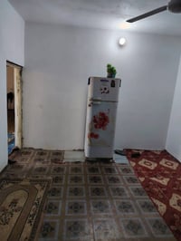 بيت للبيع • ٣٠٠م