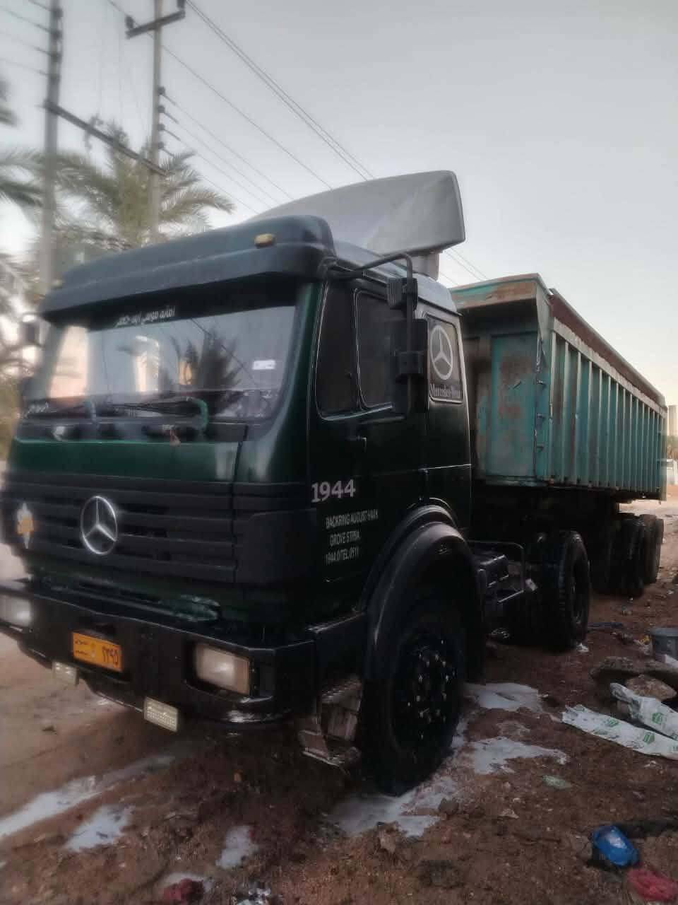 السلام عليكم عادت نشر بسبب الوعود الكاذبة البي للبيع مديل ٧٥ محدثه كرواتي مكينه ٣٨ كير ١١١ اكسن جي اف راس وعربانه للبيع ٢٤٠$ رقم اصفر نجف سنويه صاقطه سنه صارلها مسجل فلات محمل عليها صهريج***********
