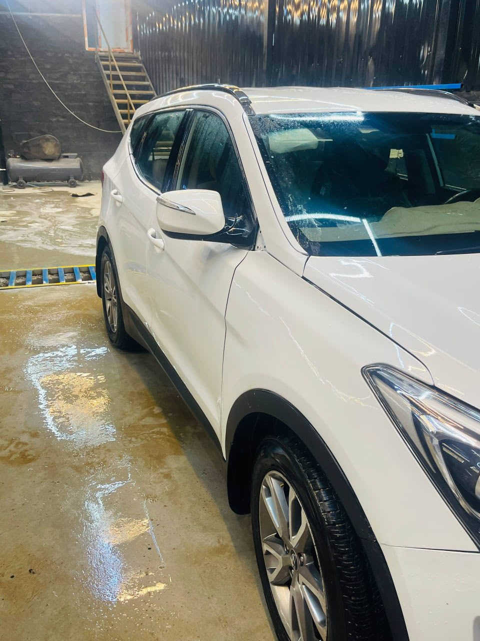 السلام عليكم ورحمة
سنتافي ٢٠١٤ خليجي ٢٤٠٠ دوش السياره جاهزه وحلوه ومرتبه عل آخر حبايه شوف عينكم السياره برغي ما ناقصها تجي تشغل وتطلع السياره بيها باب وجاملغ مضروبه بالعراق ونصبغت الصفحه مالتها مال الضربه عل مود اللون السياره حساسات بلوتوث مواصفات الخليجي اني أبيع صبغ عام

رايدها. ب١٢٨ وبيها مجال الشراي بي خير ويدلل 

+964 770 683 3428


**إذا كنت صاحب هذا الإعلان وتريد حذفه لأي سبب، رجاءا أرسل رسالة إلى الدعم الفني**