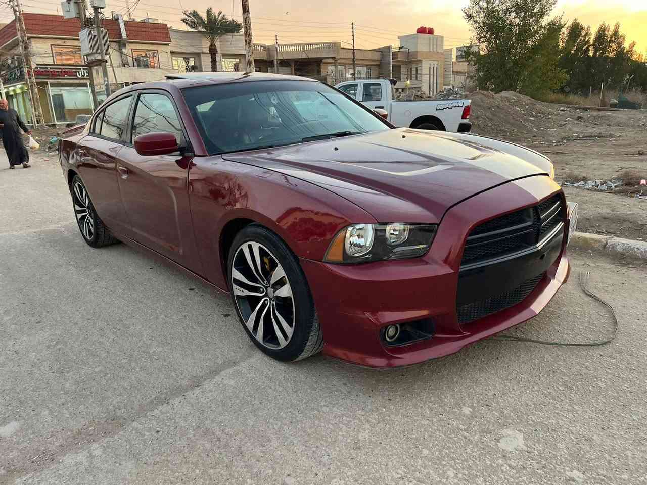 سلام عليكم بيع او مراوس 
دوج تشارجر 2014 
النسخة المئوية 
فول الفول فتحة 
ويل SRT 20
محرك 5700 V8 
رقم بغداد انگليزي بأسمي سنوية و هزة جدد
حادث امريكا جاملغ امامي عكس السايق و بالعراق بيها مكانات صبغ اقل من الحزام بدون دواخل
بيها كزوز SRT بوابات 
وبرمجة بوب كورن و كت اوف
 بيها نواقص بسيطة تنزل من سعرها 
سعرها 135
ورقة و بيها مجال بسيط 
مكانها بغداد حي الجهاد
***********
*********** بغداد, العراق
