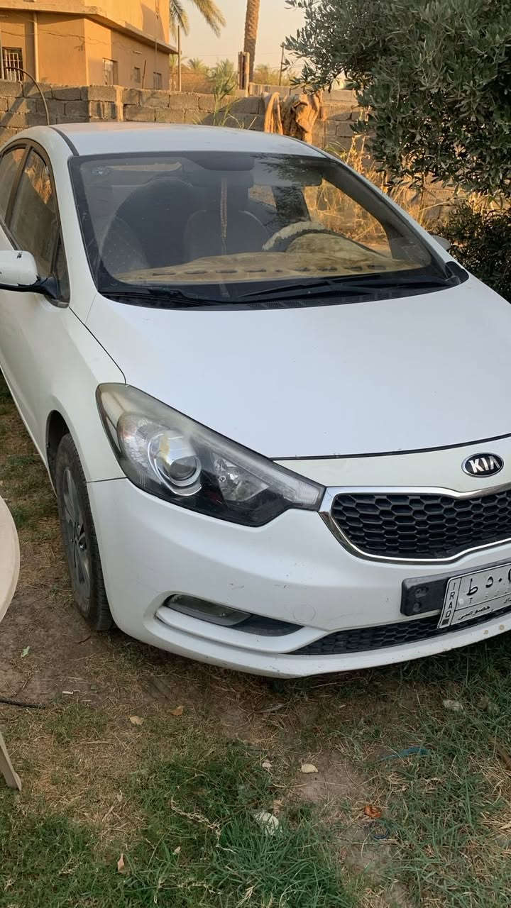 كية سيراتو ٢٠١٥ رقم بغداد باسمي  ضررها قطعتين صبغ بدون دواخل محرك ١٦٠٠ مكفول    
***********
السعر 114$
