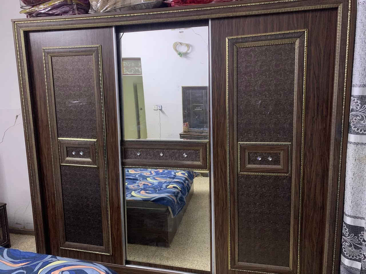 غرفه تركيه للبيع مكان موصل حي البنوك قرب القاهره السعر 350 و بيها مجال الطيبين *********** وتساب فقط
