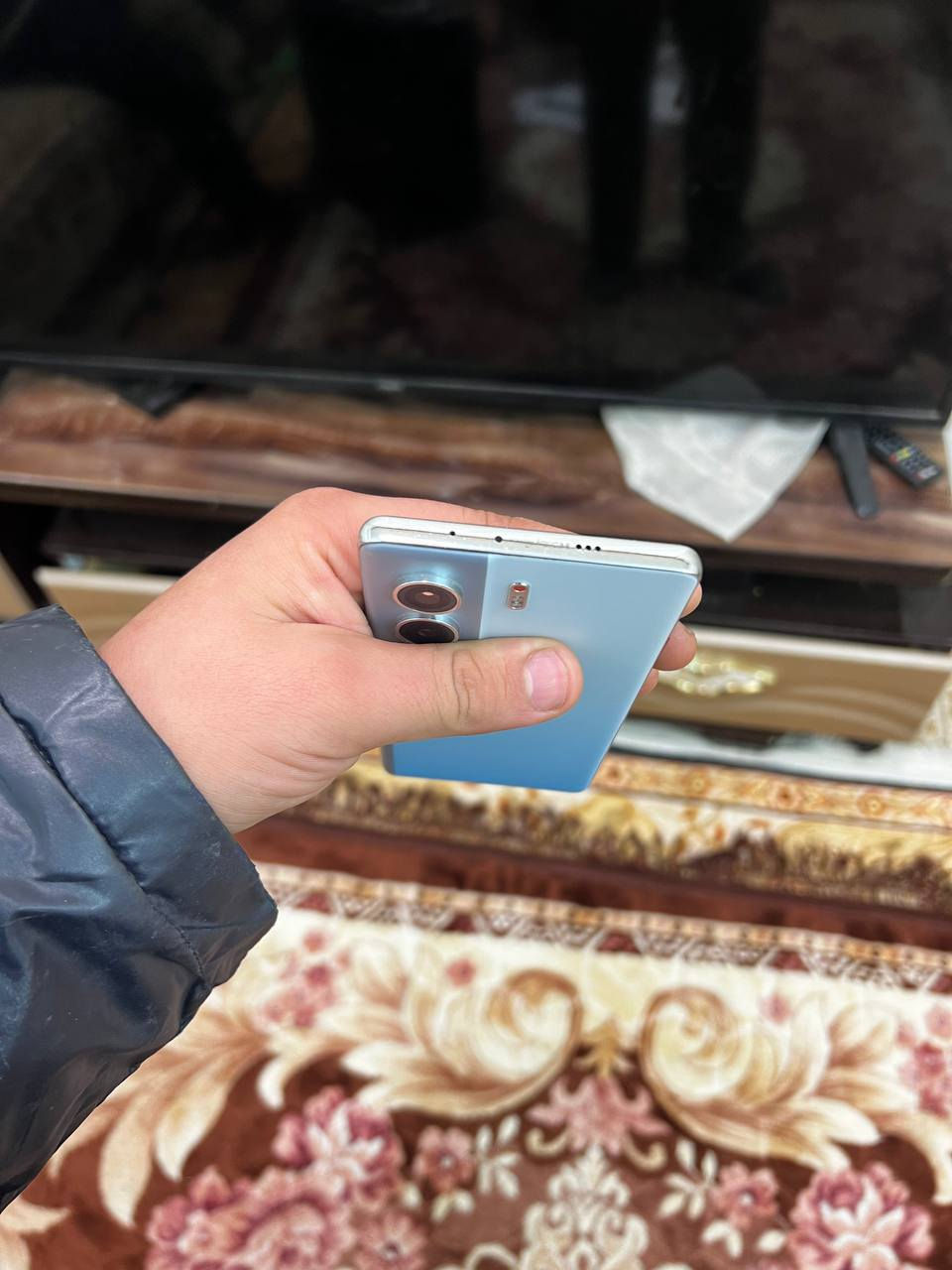 تكنو كامون 40 برو 5g للبيع
جهاز جديد بل كارتونه نضافة 90%100 
ذاكرة الجهاز 256
والعشوائية 12
 كامل ملحقات مكاني بغداد بلديات 
رقم ***********
