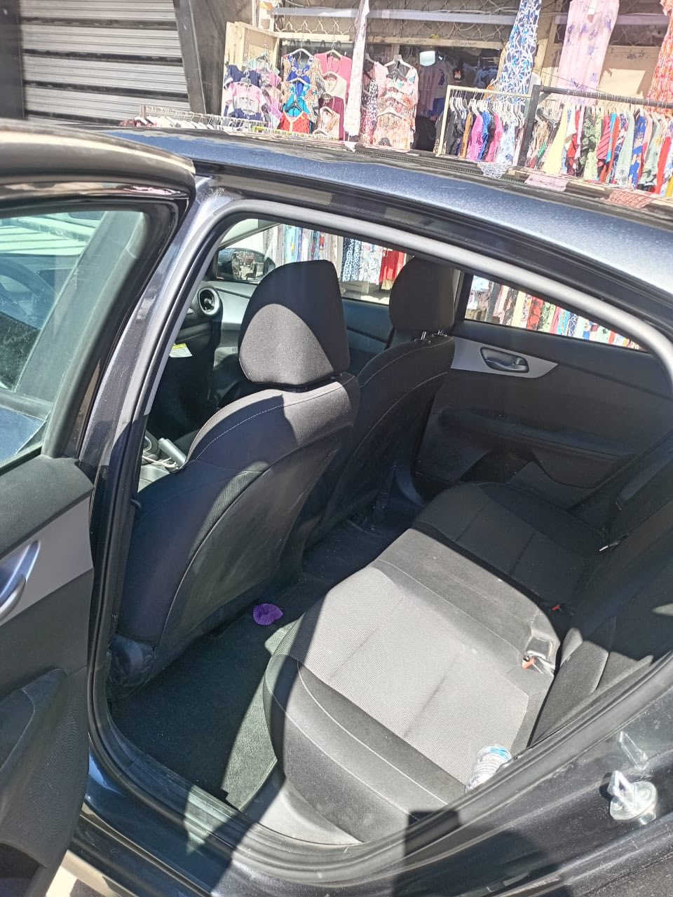 سلام وعليكم كيا فورتي للبيع موديل ٢٠٢٤ محرك ٢٠٠٠ دوش رقم بغداد دولي جديد. ربع باب مقابيل سايق صبغ. والباقي خدوش. وجاملغ امامي تعديل بارد ماشيه حاليا ٢٦٠٠ ميل. زيزو. عنوان بغداد.  رقم الهاتف ***********
