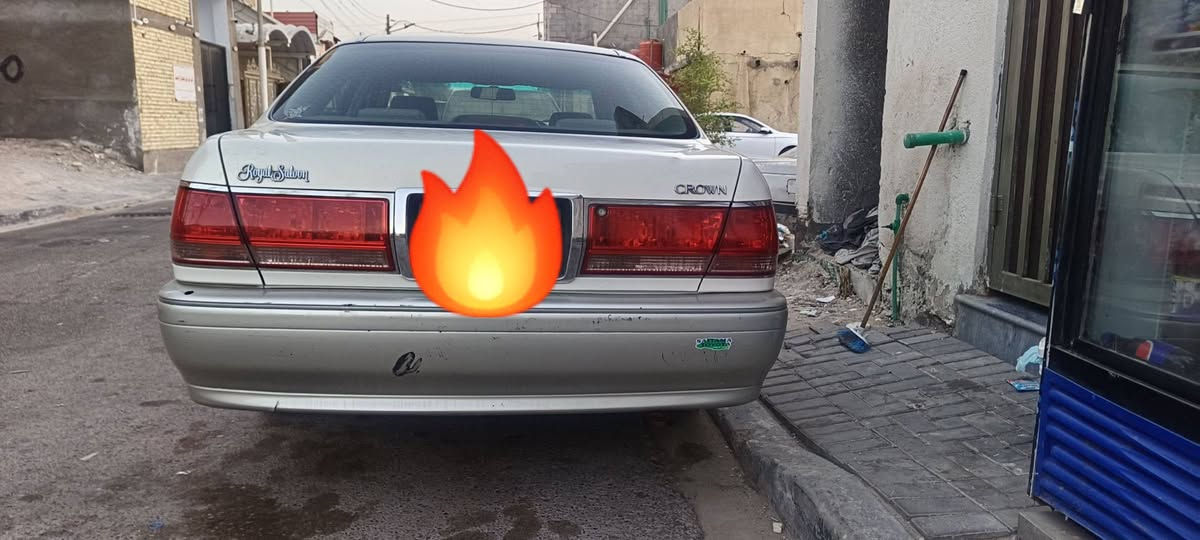 كراون موديل 2002قرار 102مسقط الهه سياره باقي على دفع الكمرك على المشتري
كفاله من كص وظربه وصبق ااعراق دكمتين مكينه كير تبريد كفاله 
***********متوفر واتساب مكان بصره
