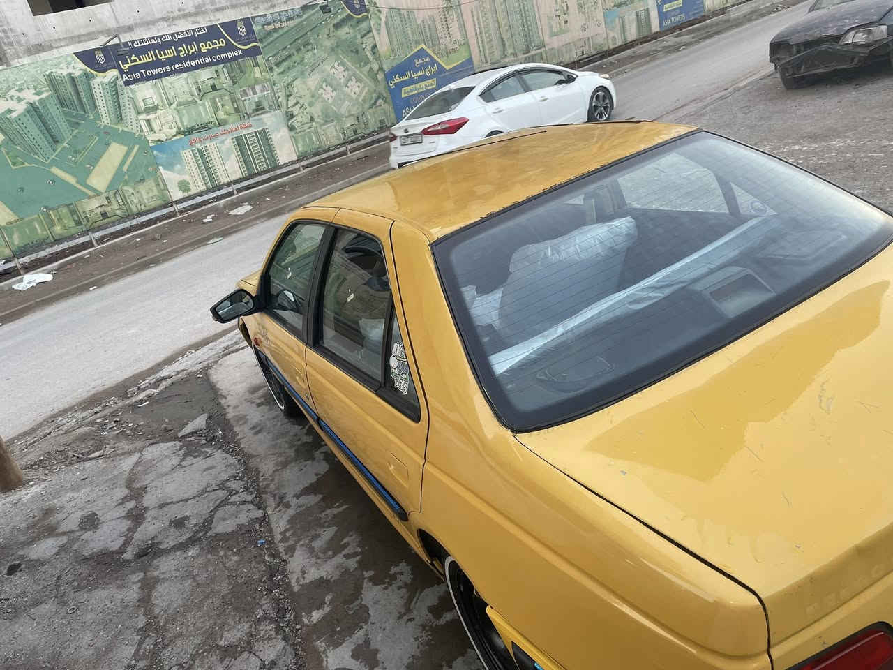 سلام عليكم بيجو بارص ٢٠١٥ 
رقم بغداد انكليزي بسمي مصفره بارحه مستلم ارقام وسنويه لمكان. بغداد الدوره السعر ٣٦
***********
