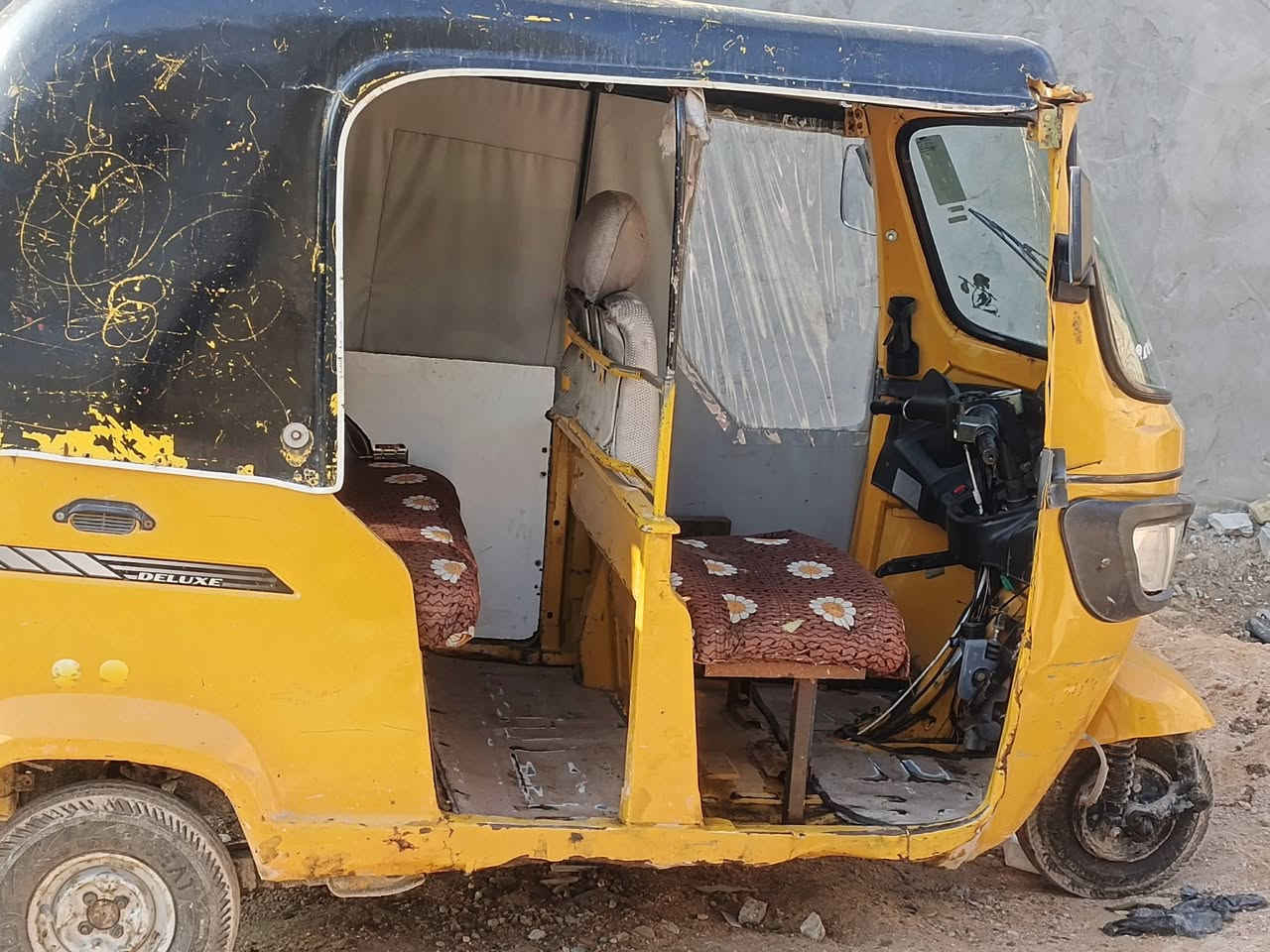 تكتك تي في اس موديل ١٩ شهر ل١٠ مكينه نضيفه لا تنقيص ولا تبخير سنويه ورقم سعر جدا مناسب اربعه وبيه مجال للشراي يتصل ***********
