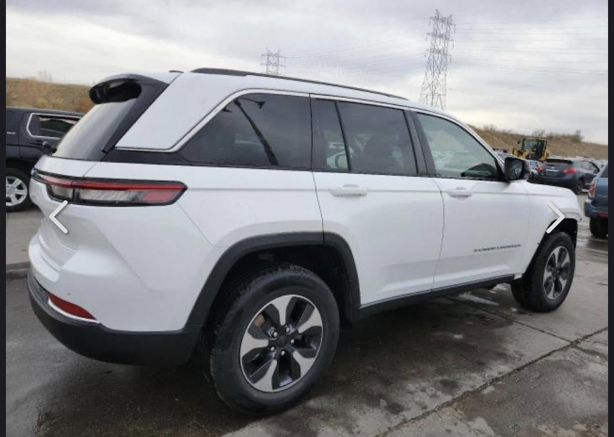 JEEP GRAND CHER LIMITED 4XE 2024
صبغ بوند 
بدون شاصي بدون ارباك
ماشي 36  MI
سعر   325$$
***********
