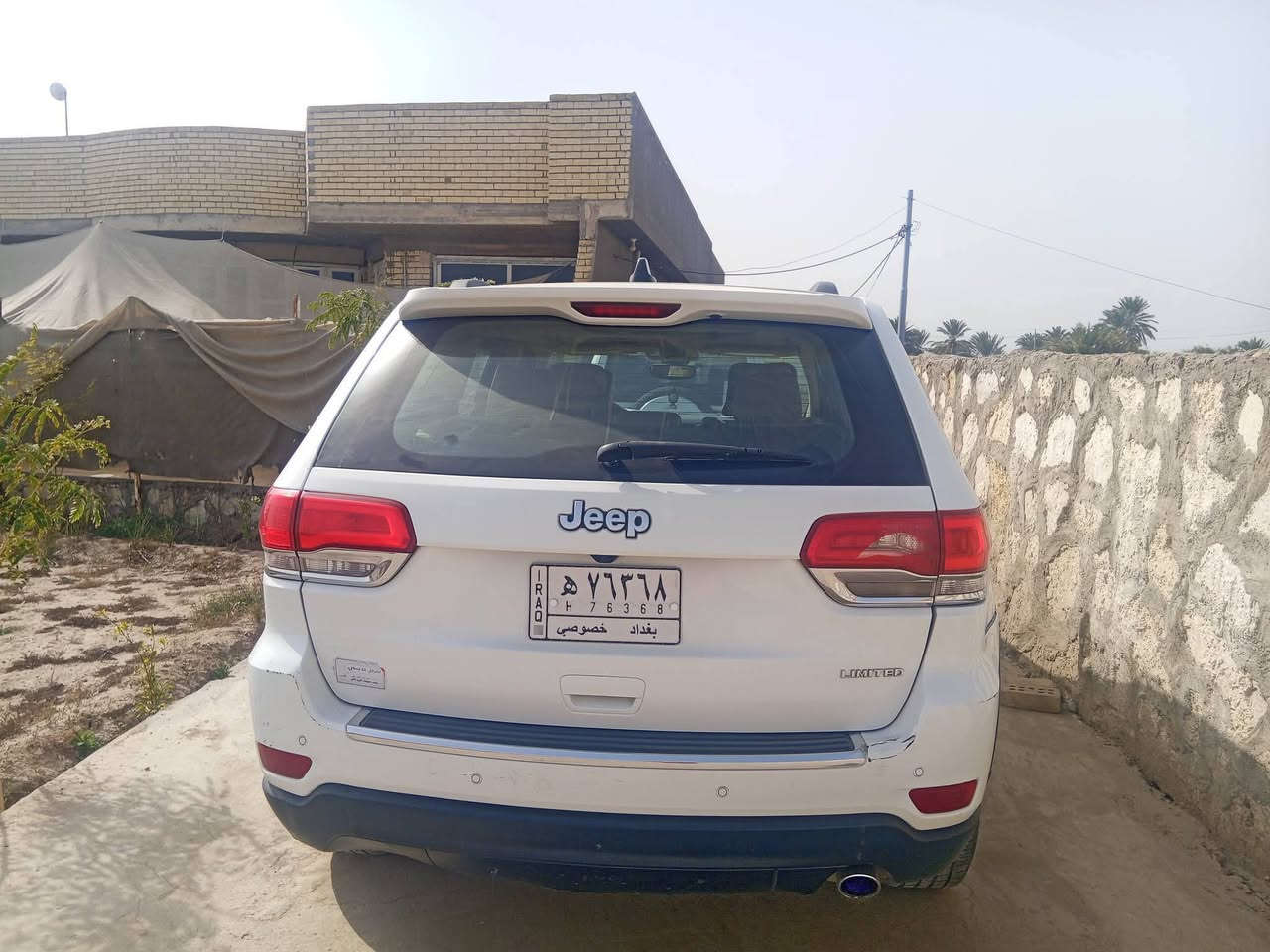 بسم الله الرحمن الرحيم السلام عليكم ورحمة الله وبركاتة 
النوع ♕ جيب كراند شيروكي لمتد // الضرر جاملغ + بونيد حادث تقريباًقوي. بسسسسس شرططط شرططط.  بدون دواخل.  او.شواصي ++ بل عراق نص باب خلفي ++ جاملغ بدون ضربه بدون ضربه بل عراق 
المواصفات 
1/ بونرماا 
2 رادر امامي خلفي   
3/ جنطه كهرباء 
 4/  تشغيل عن بعد 
5/ترحيب ذكي  
6/ اشاير مري 
7/ كشنات كهربائية او تدفئه او تبريد 
8 / بصمتين ابواب 
9//// ارقى سياره بل عالم 😂😂
بعد بيه اهوايه مواصفات معروفه 
سعر مناسب. 
‭0771 163 3010‬ 
العنوان بابل حله محاويل.
