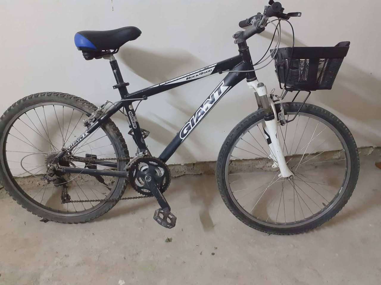 السلام عليكم للبيع بايسكل حجم 26 السعر 80


**إذا كنت صاحب هذا الإعلان وتريد حذفه لأي سبب، رجاءا أرسل رسالة إلى الدعم الفني**