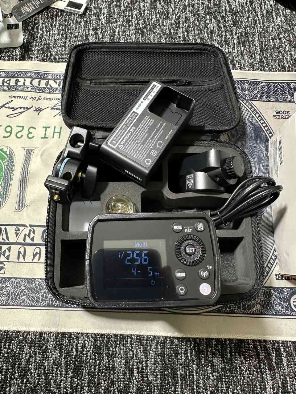 السلام عليكم لد مال تصوير بهذا الشكل اعله سعر ابيع .   ***********
