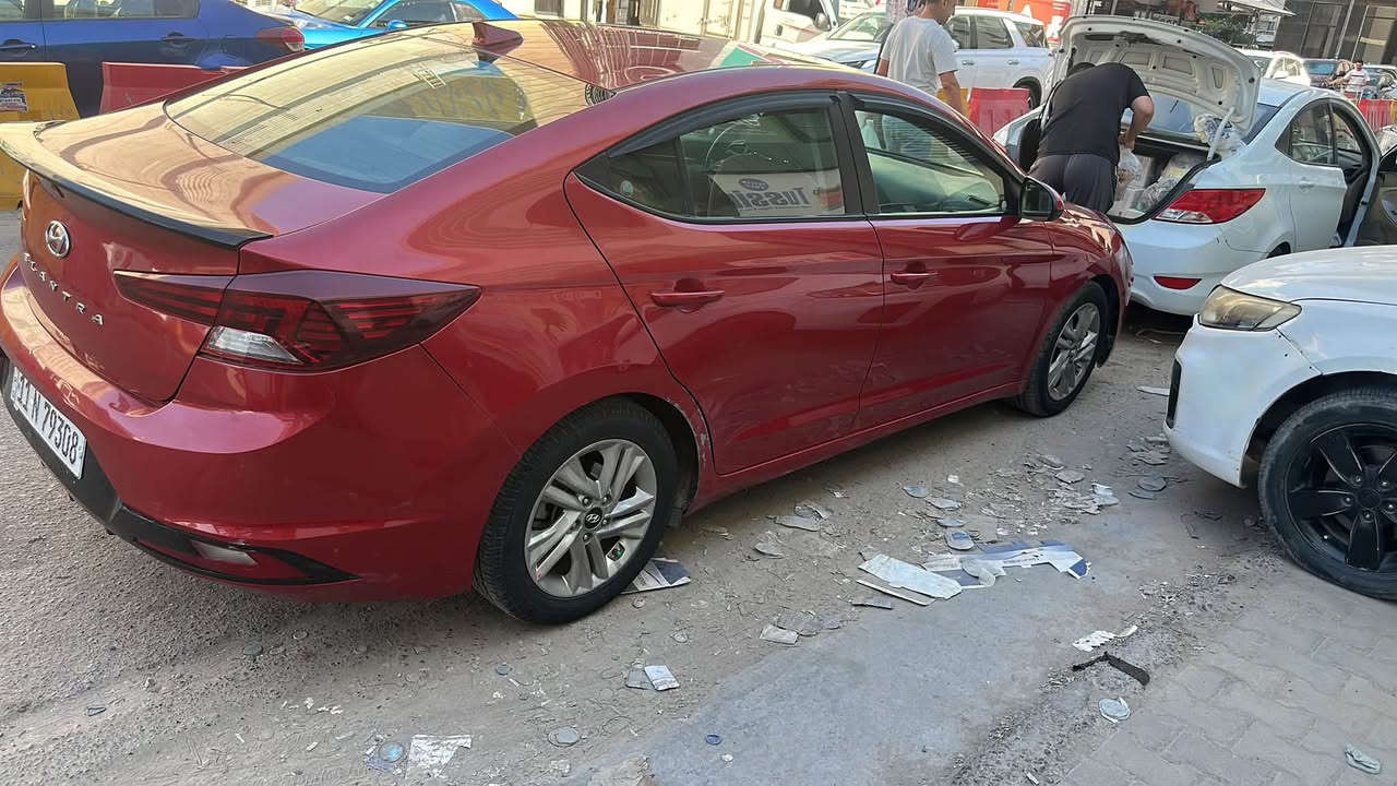 سلام عليكم ورحمة الله وبركاته جمعة مباركة علينه وعليكم ياطيبين
النترا 2020وارد امريكي  2000دوش ومنضومه غاز
سبورت نص مواصفات ضررها ربع الونيد وجزء من الچاملغ اليسار وبدون دواخل اضافه في العراق ضرر بصيط في باب السائق جزء بصيط ع البارد ومصبوغ 

السعر 125$ وقابل للتفاوض
***********
