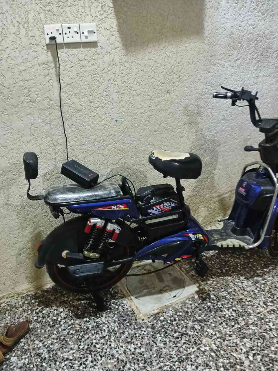 دراجه شحن البيع السعر 200 هاتف***********
