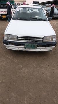 مازدا 323 للبيع موديل1990 بيها قاصرين ابيع فحم في فحم الاتصال 07507570...