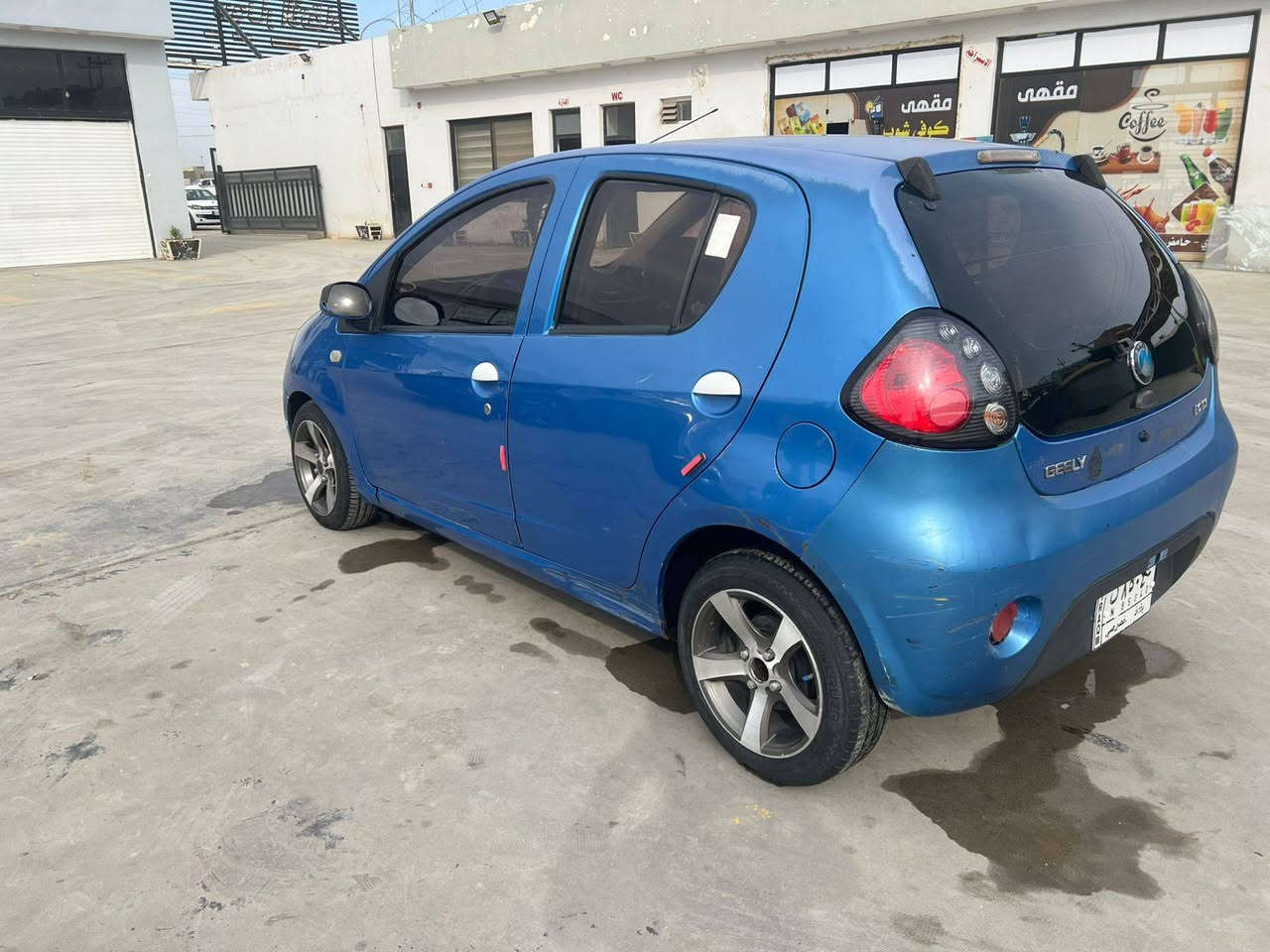 السلام عليكم مكلف بالنشر
جيلي باندا موديل 2013 رقم بغداد بأسمي صدر كير ومحرك خير من الله سيارة مكفوله من الصبغ والضربه بيهه فقط تكحيل رايدهه ب 47 وبيهه مجال بسيط
 مكاني المحموديه للاتصال /***********
***********
