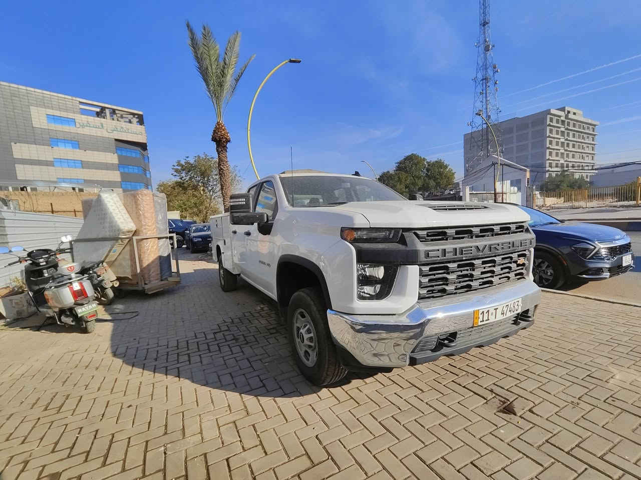 سلفراود موديل 2023 فحل وارد امريكي مكينه 8سلندر 2500HD سعة المحرك 6600 دبل قماره حادثها فقط باب امامي وباب خلفي السايق بجم.كبس شركة مابيها اي نقص ماشيه 10الالف ميل بيها تحكمات شاشه كروس سرعه جلد 

السعر 30 وبيها مجال 

مكاني الوزيريه ***********
