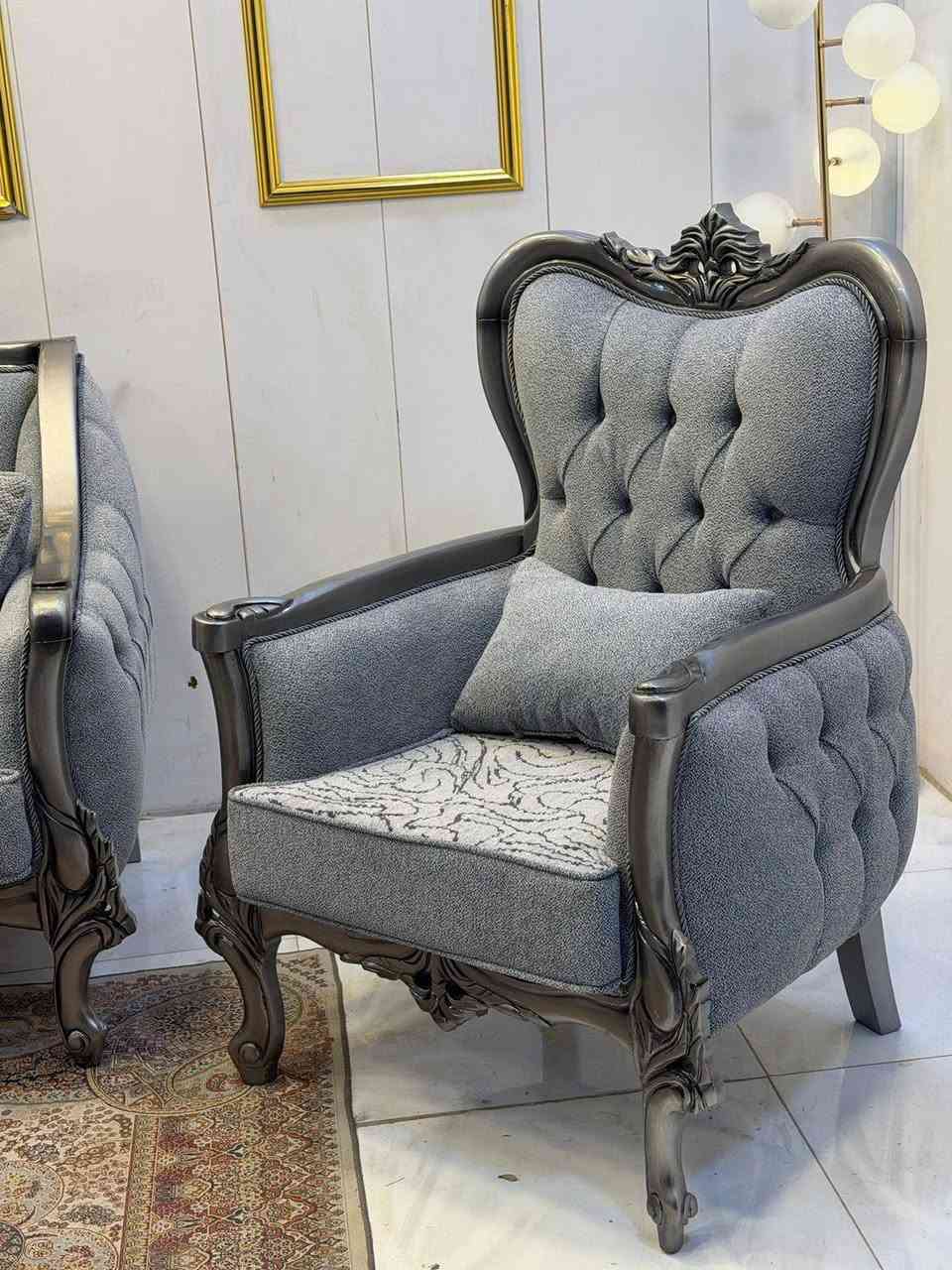 افخم الاطخم التركيه  🇹🇷🇹🇷  المستورده 
ملاحظه 
 حفر زان يدوي فخم جداً😍 )
خشب تركي زان اصلي 🪵 
قماش درجة اولى ارقى انواع الاقمشه ✨✨
10مقاعد (قنفتين+4كراسي)
مع  طبله كبيره وطبلتين مربعات  ..
للحجز والاستفسار مراسلة الصفحه او الرقم 📞📞
***********
العنوان
ديالى الخالص ناحية هبهب 
يوجد لدينا خدمة توصيل كافة محافظات العراق
