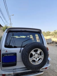 باجيرو موديل 2001 فول مواصفات  تبريد، تدفئة سبعة راكب فتحة سقف ثلاث قط...