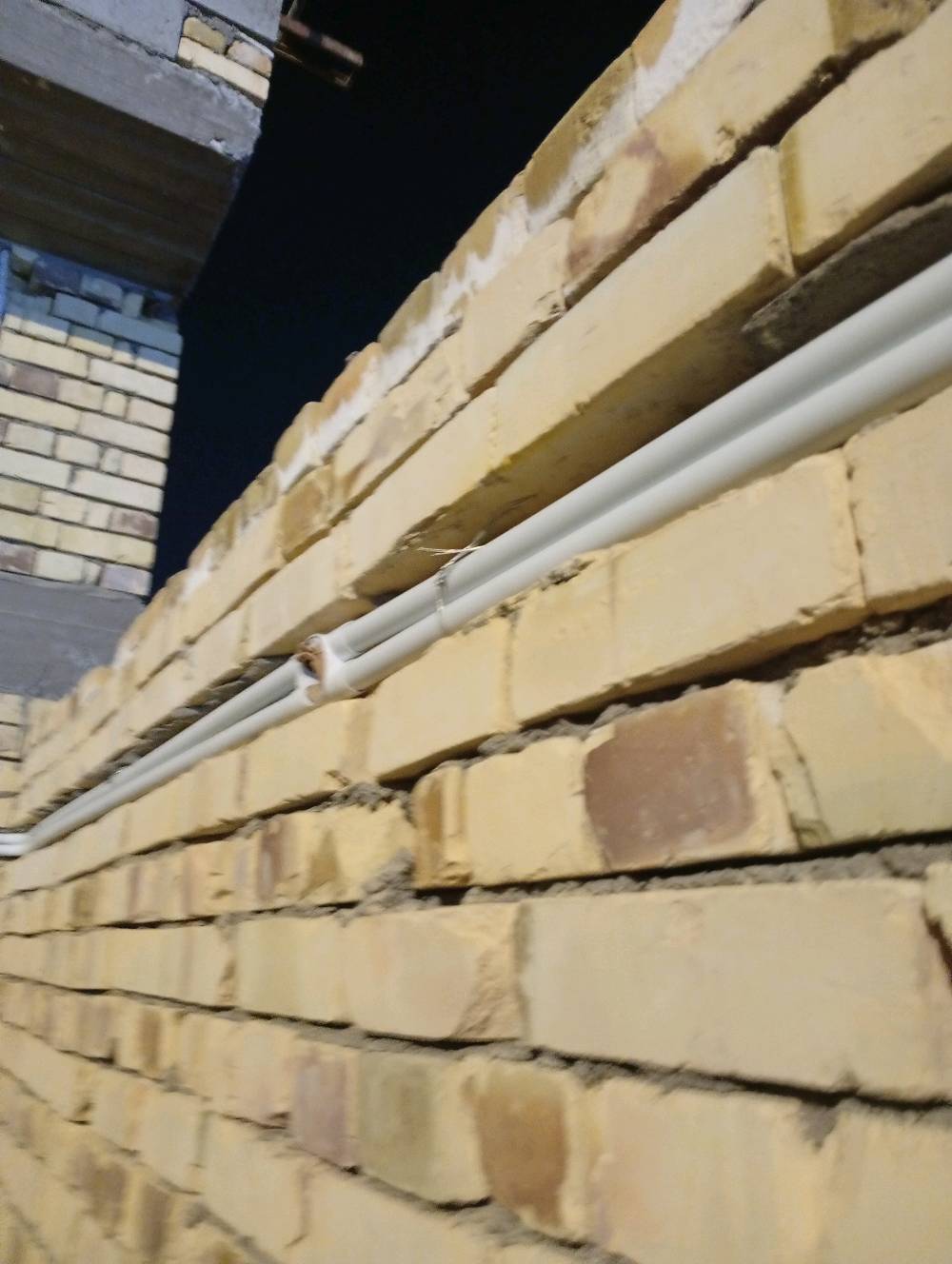 عملي هو حفر وتنزيل بوريات الكهرباء شرط غلي الليزر حفر تسليم تشطيب كل مايتعلق في الكهرباء  العمل داخل البصره فقط  التواصل عبر رقم الهاتف 