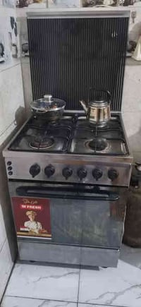 / للبيع تخم قنفة مقعدين نظام سرير و ثلاث كراسي نظيف سعره ١٧٥ الف طباخ ...