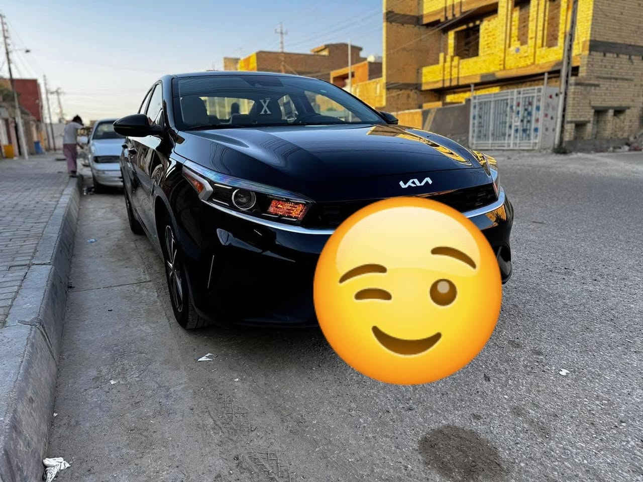 السلام عليكم كيا فورتي 2023 صبغ ٥ قطع جاملغ وبنيد وصفحت صدر كما موضحه بصور اشاير بلمري رادر امامي خلفي مواصفاتها  المعروفه مكان السياره بغداد الحسينيه السعر 123 ولمتافيده يدعيلنه بلرزق  الاتصال برقم *********** ملاحظه السياره ماشيه ٣٨
