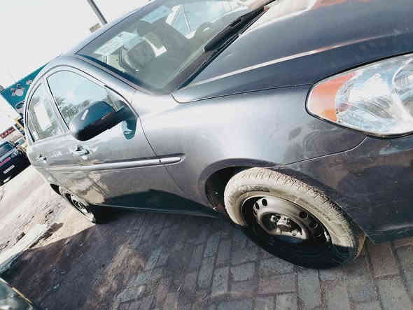 ..السلام عليكم
اكسنت مقدس البيع 
موديل 10 سياره محرك 1600
بي مكان صبغ جماليه 
كير محرك مكينه كفاله عامه 
تخم تاير شواصي مكفولات بلادي 
دوخل نظيفه سياره حلو معنا الكمله بل عافيه ياخذها 
رقم بغداد مشروع وطني بسمي سنويا تحويل ثاني يوم 
سعار 82بي مجال شي بسيط للعنوان بغداد بلديات نتصل وتدلل 
***********
