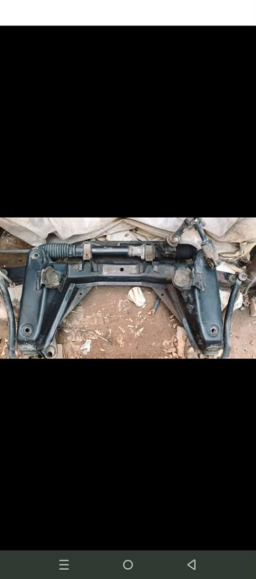 السلام عليكم 
سدر امامي كامل ( عربانة) سيارة برنس عادي حاوية مكاني بابل الشراي يتصل ويدلل 
***********
