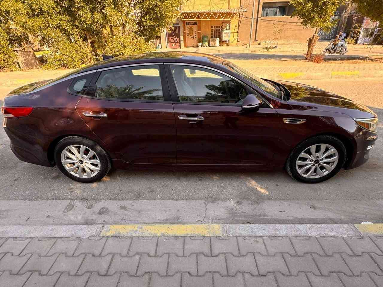 السلام عليكم البيع لو المروس حسب القناعه 
اوبتيما  وراد امريكي موديل2016
سياره فول عده الفتحه 
مواصفات 
بصمه
بصمت ابواب 
كشن جلد 
كشن كهرباء شاير مري مري شفط 
تحكمات ستيرن 
محرك 2400
محرك كير حداديه تبريد كله بلكارتون 
السعر 120وبيه مجال 
كربلاء حي العامل 
***********
