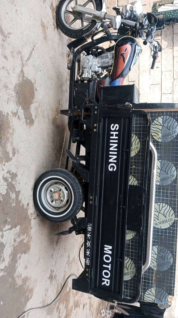 السلام عليكم شباب ستوته للبيع موديل 23 شهر ال6 نضيفه و بلاديه و كفاله عامه السعر مليونين و 250 و بي مجال قليل مكاني بغداد رقمي ***********
