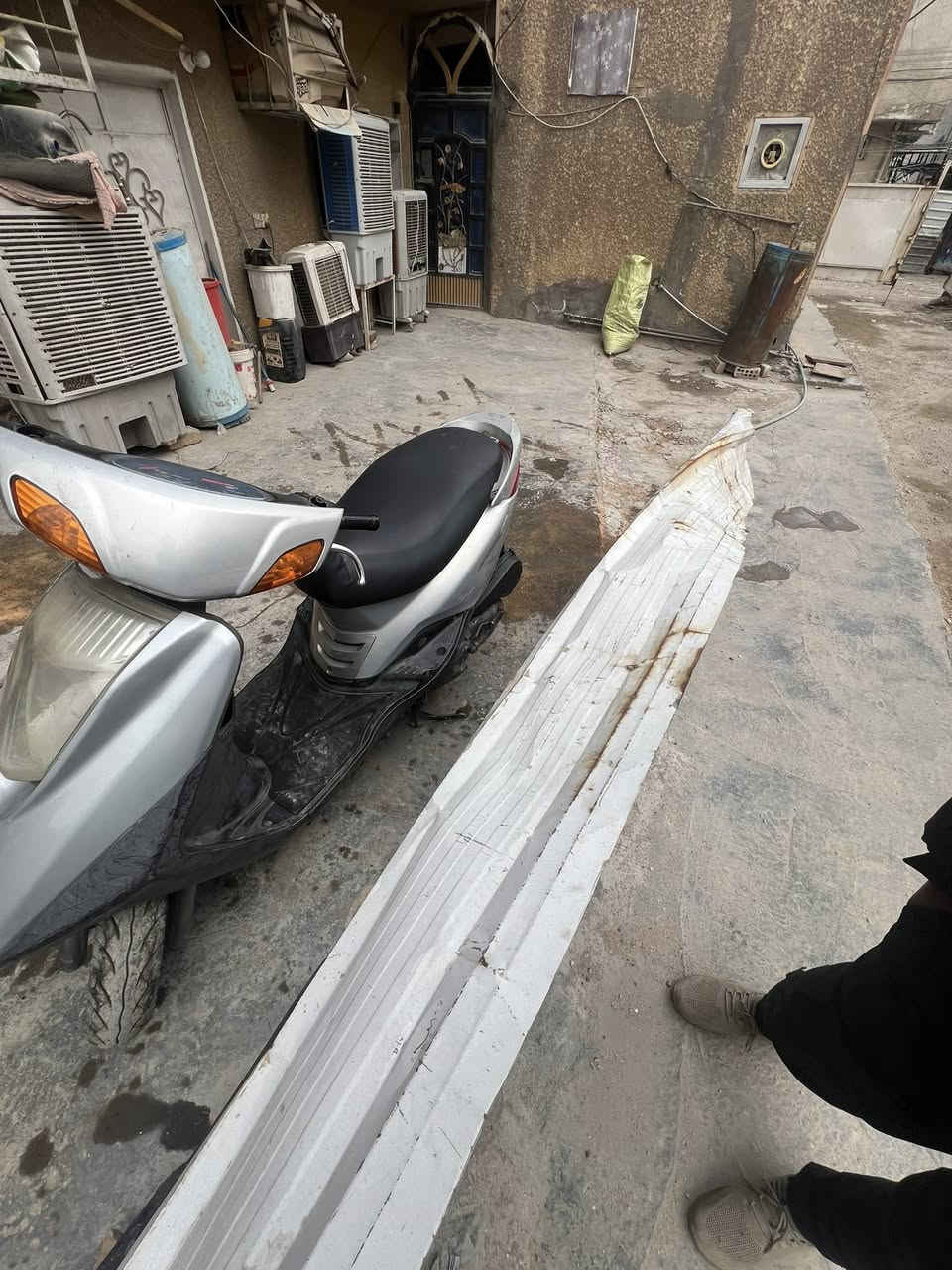 دراجه بريز ١٤٠ للبيع مكاني شارع فلسطين رايده ٦٥٠ رقم تلفون                     ***********
