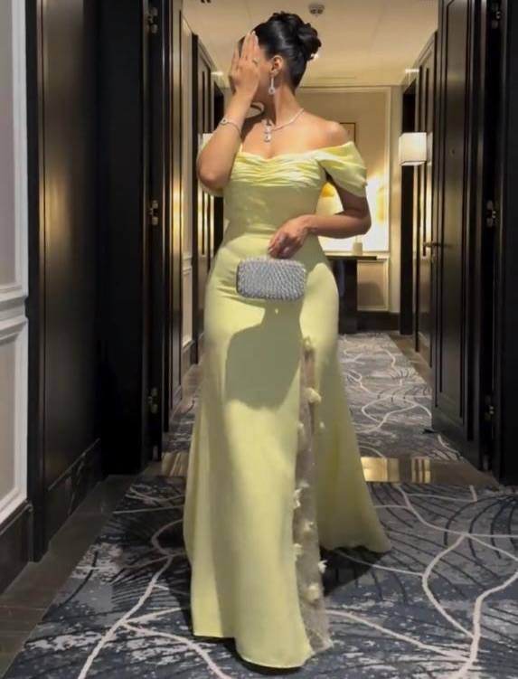 فستان اللون الترند راقي وانيق كلش باللبس وفخامه ملبوس ساعتين قياس 40و 38 التريده تدخل خاص


**إذا كنت صاحب هذا الإعلان وتريد حذفه لأي سبب، رجاءا أرسل رسالة إلى الدعم الفني**