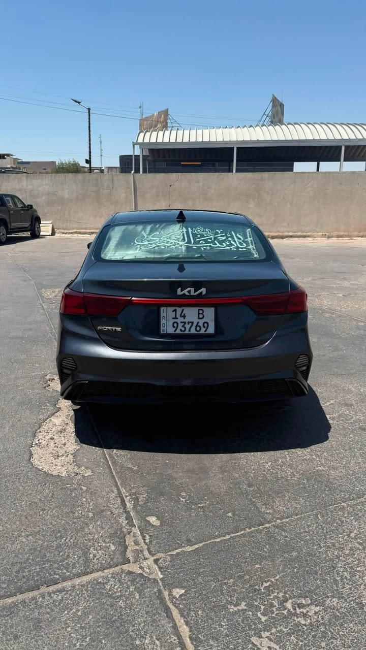 السلام عليكم
كيا فورتي  2023

ماشيه 62.000km

الضرر تبديل قبق جنطه 
و جاملغ الامامي اليمنه
صوره الحادث موجوده و الفحص موجود

(مكينه / كير / تبريد / صدر / تايرات / كله مكفول عله وضع الشركه)

محرك 2000 دوش

المواصفات 

شاشه 
كامره دواره
رادار امامي 
رادار جانبي بلمري
انطمة قياده / ايكو / نورمل / سبورت
اشاير بل مري
وقوف ذكي 
تحديد مسار 
قياده ذاتيه 
فول تحكمات
كروز سرعه 
شاشه جبيره 
نضام الخرائط 
رقم بصره معوقين
مكان المعوق بل البصره الجمهوريه
وكاله عامه 
مكاني البصره العشار 
اتصال او واتساب و بخدمتك
***********
